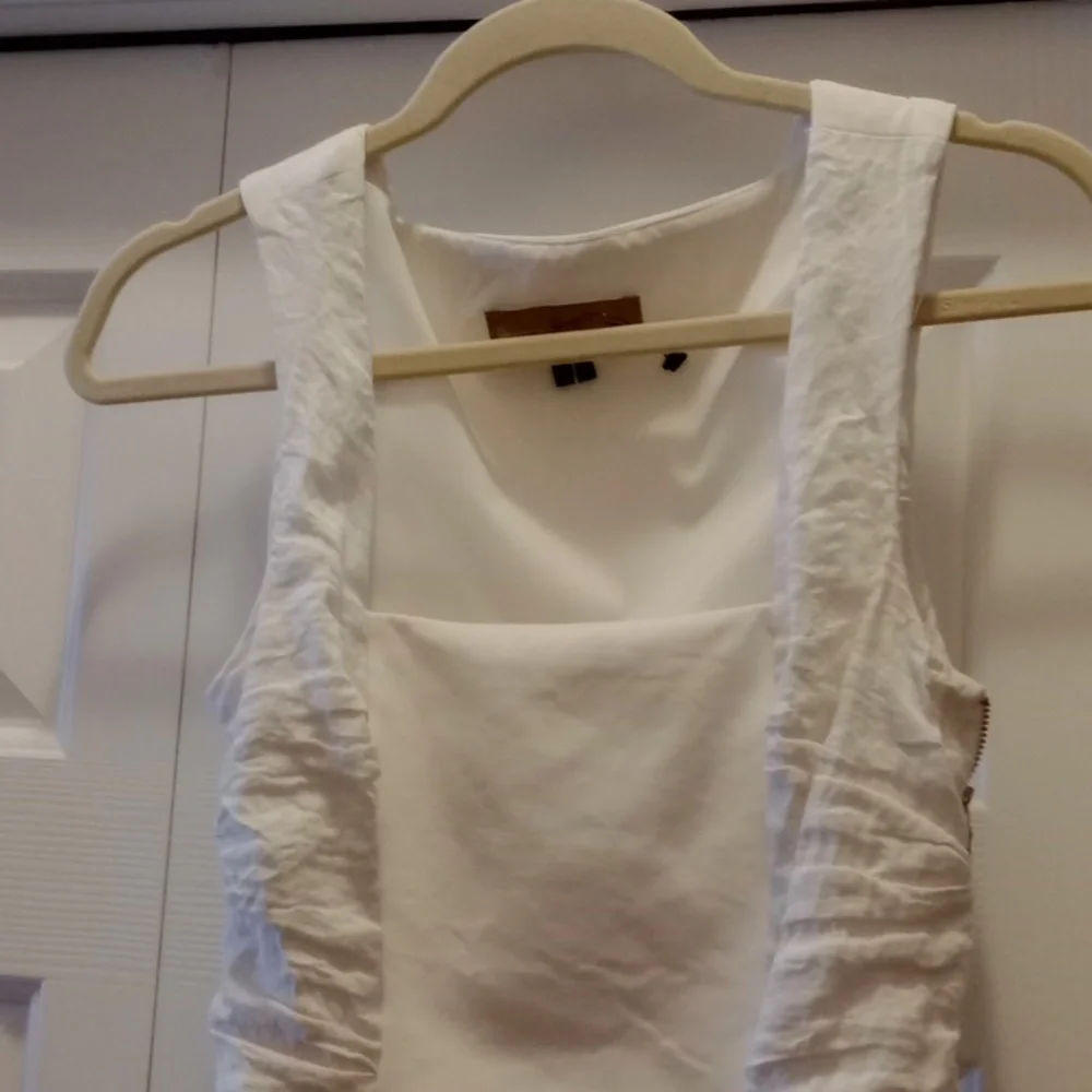 COPY - BNWT Nicole Miller Creamy white rouched dress size 6 @denisecast - Picture 2 of 16